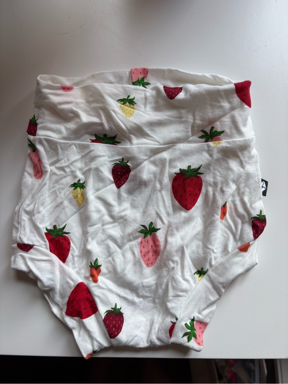 Kyte Baby Strawberry Print Bummies